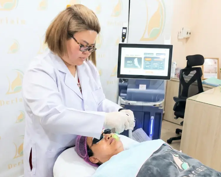 บริการเลเซอร์หน้าใสและรักษาสิว โดยแพทย์ผู้เชี่ยวชาญ อ้อมใหญ่